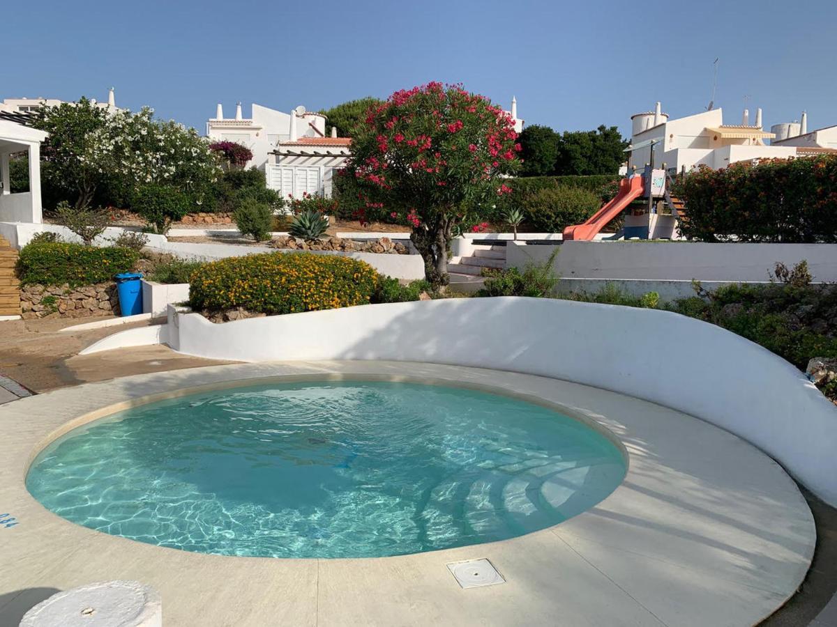 Vivenda Jardim Mar Algarve Porches Villa Porches  Exterior photo